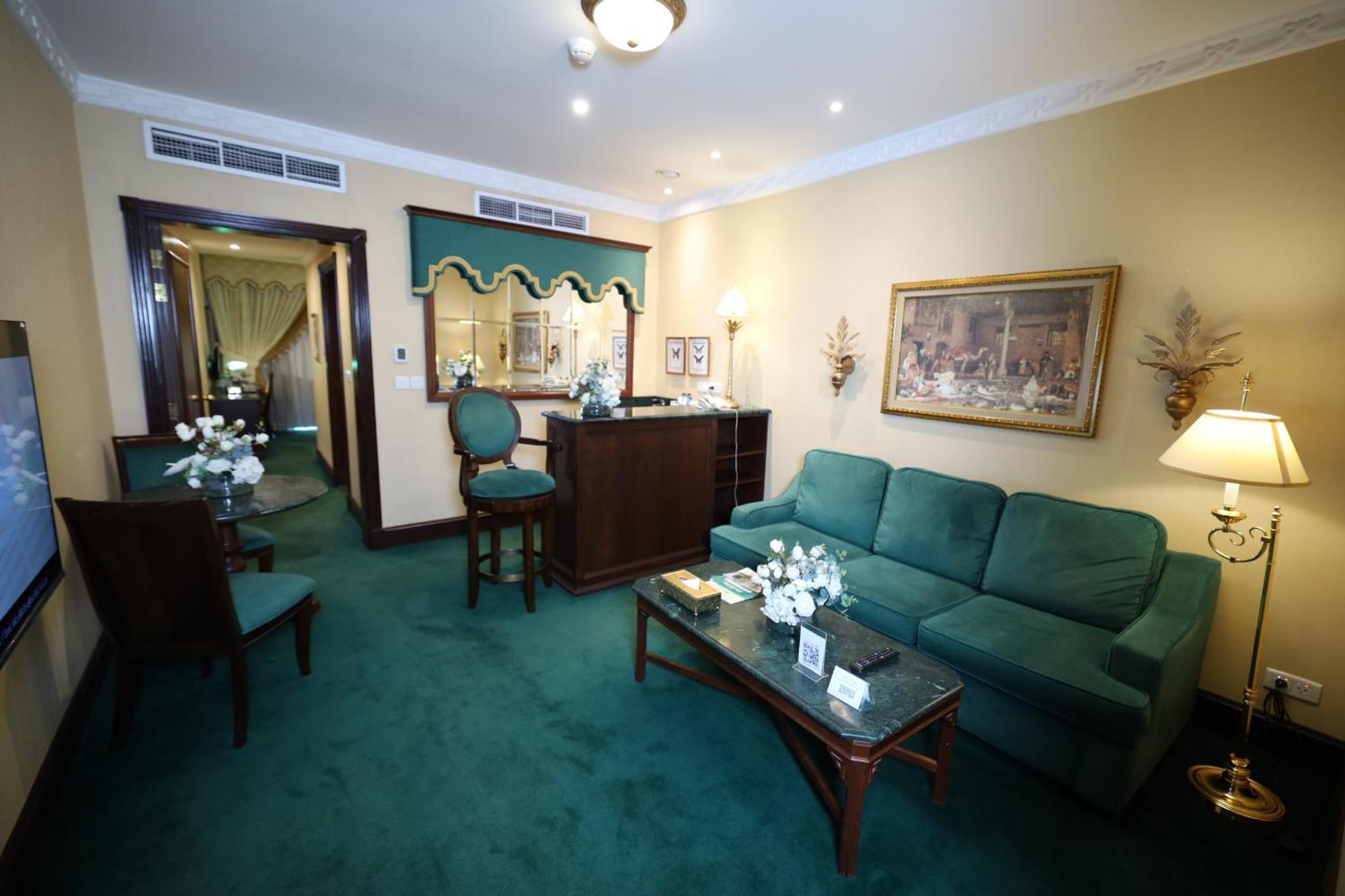 Habitat All Suites, Al Khobar Exterior foto Suite at the Grand Hotel