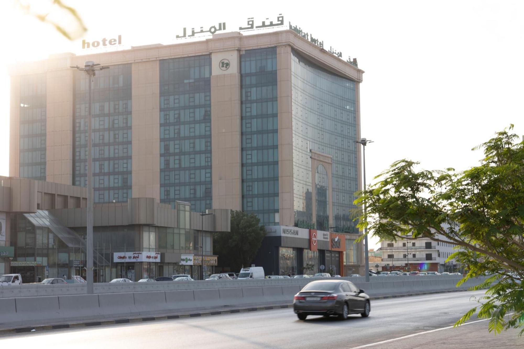 Habitat All Suites, Al Khobar Exterior foto The hotel in 2012