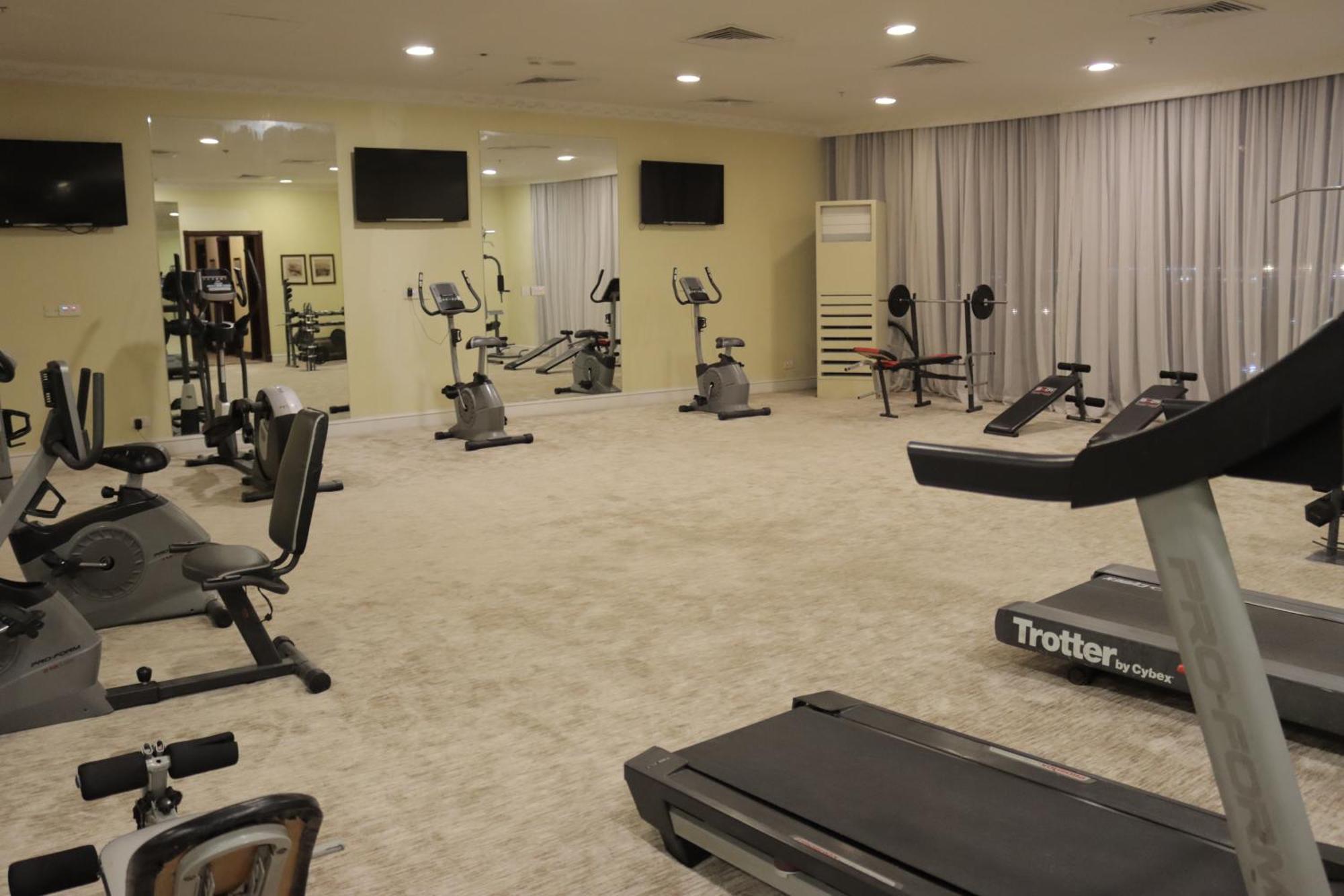 Habitat All Suites, Al Khobar Exterior foto The gym at the hotel